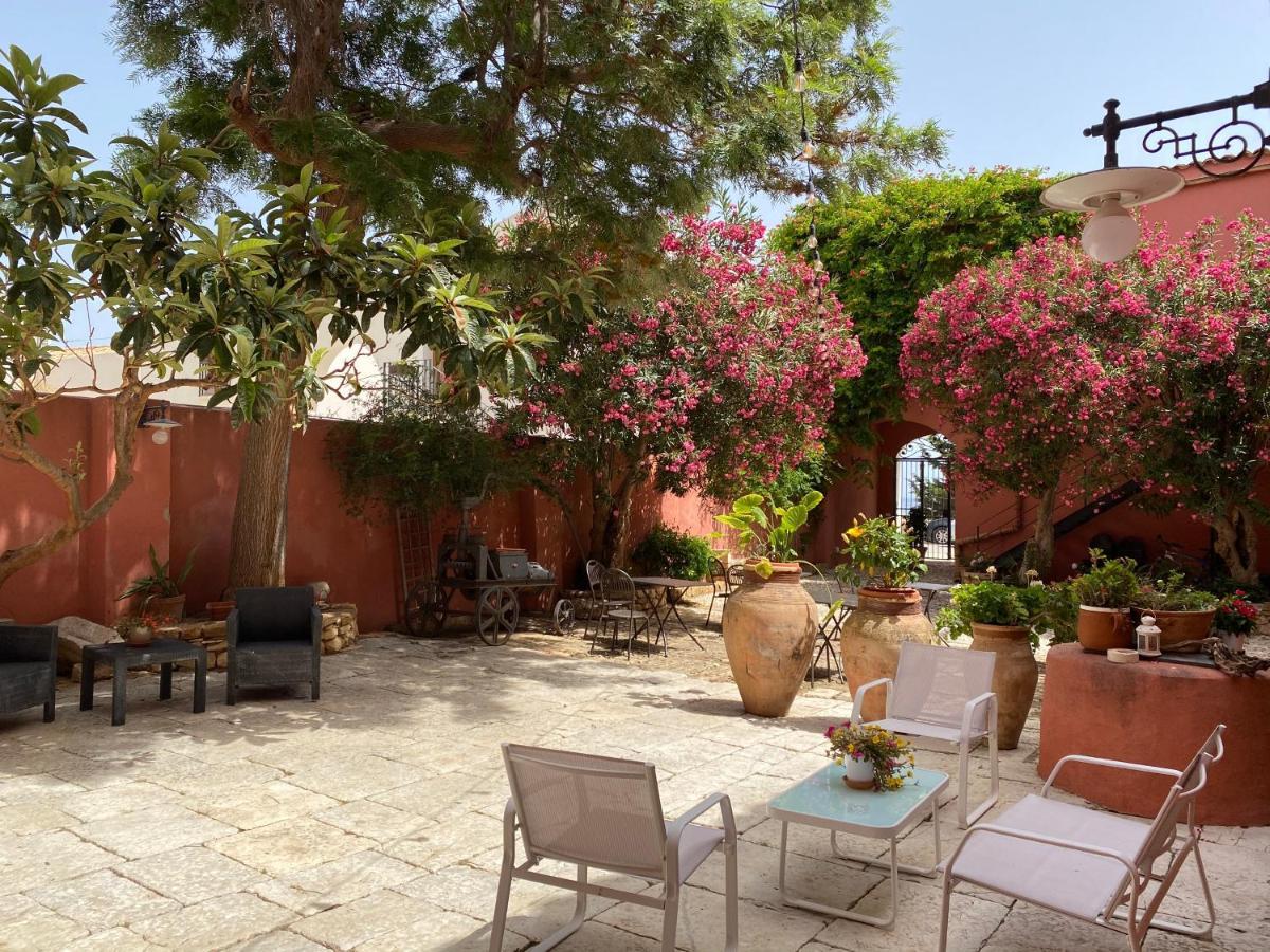 Baglio Buccellato Bed & Breakfast Скопело Екстериор снимка